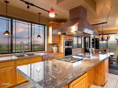 1511 S Canyon Ridge Trl