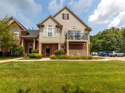 3151 Primrose Ln