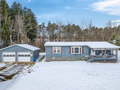 3388 Armstrong Rd