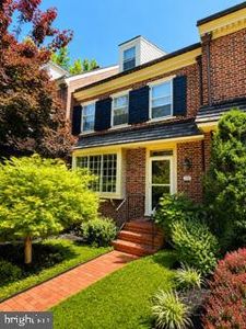 1101 Quinard Ct