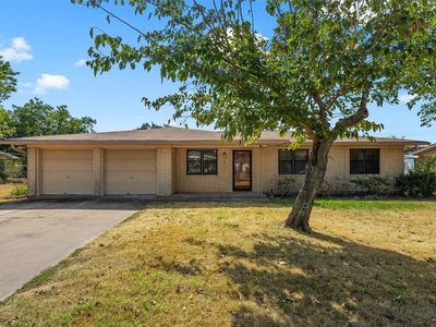 107 E Dawn Dr