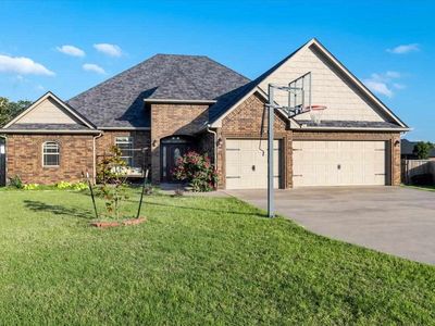 1212 NE Baybrook Dr