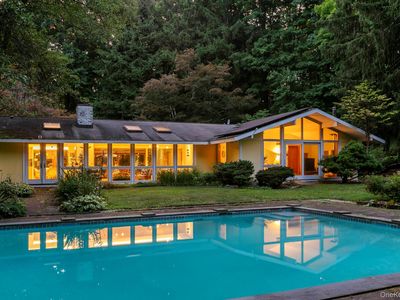 100 Crow Hill Road
