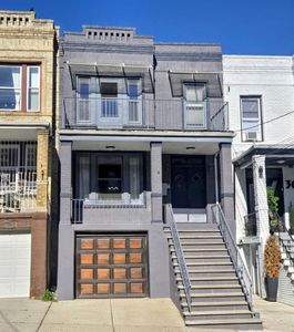 32 64th St