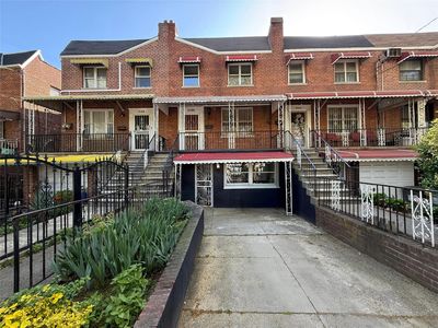 3106 Eastchester Road