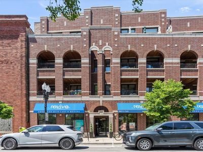 4860 N Clark St #3S