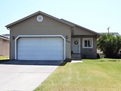 1644 E Ridgefield Rd