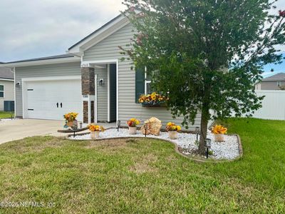 6368 THATCHER Lane