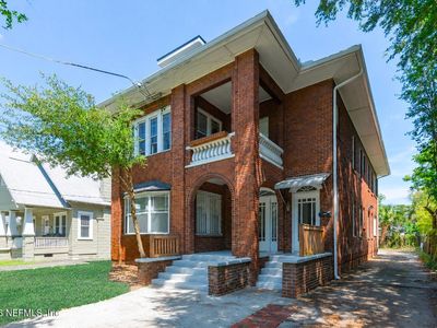 2583 POST Street