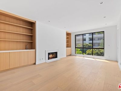 2132 Century Park Ln APT 213