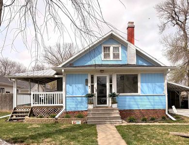 336 W 4th St