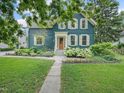 326 W Front St