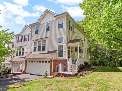 100 Stratford Ct