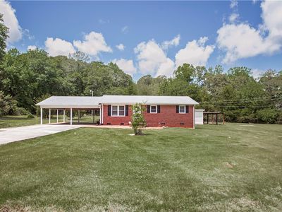115 Oak Brook Ct