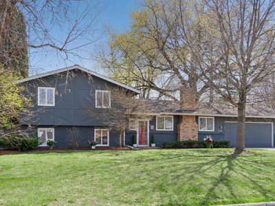 6009 Chapel Dr