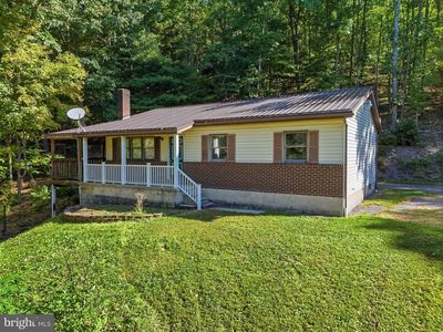 102 Surveyor Rd