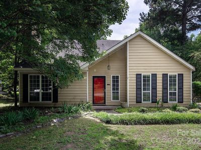 8618 Rittenhouse Cres