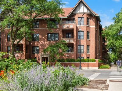 1633 E Hyde Park Blvd APT 1D