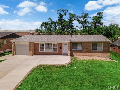 7929 Glenside Pl