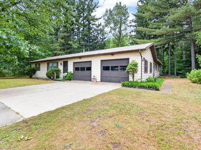 Property at 239 Pine Ridge Rd, Battle Creek, MI