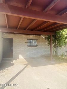 302 W Lee St