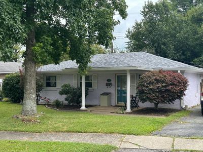 562 Sandalwood Dr