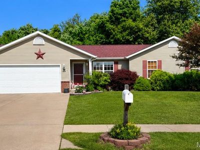 Property at 1025 Cambden Yard Dr, Warrenton, MO