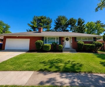 6747 Birch Pl