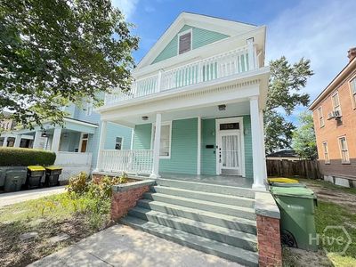 313 W 33rd Street