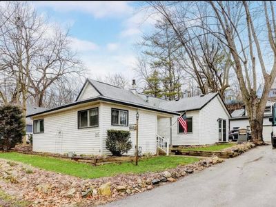 W298N2816 Shady LANE