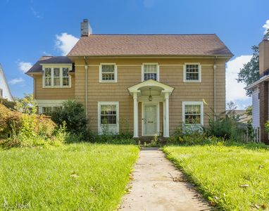 Property at 3207 Chadbourne Rd, Shaker Heights, OH
