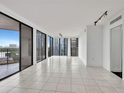 2901 S Bayshore Dr APT 16G