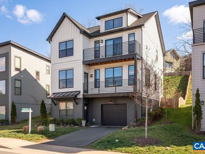 1011 Stonehenge Avenue Ext