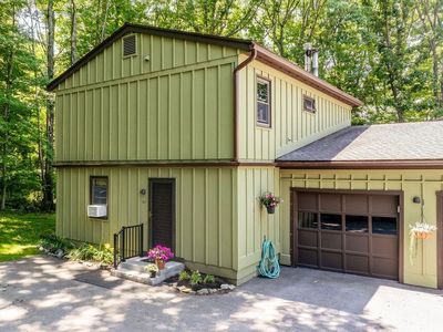 26 Pleasant Street #25
