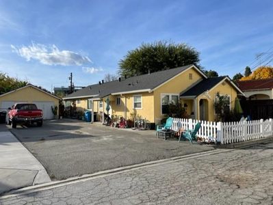 931-933 Di Giulio Ct