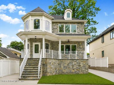 18 Tottenville Pl