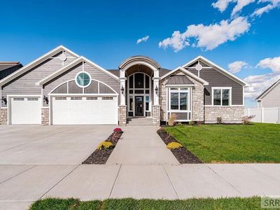 1571 Palm Springs Dr