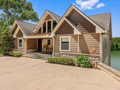 1021 Sanctuary Shores Way