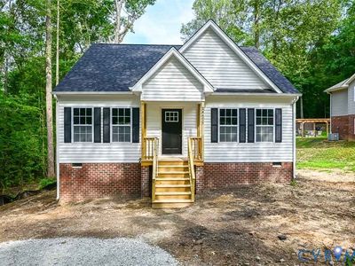 76 Albertson Ct