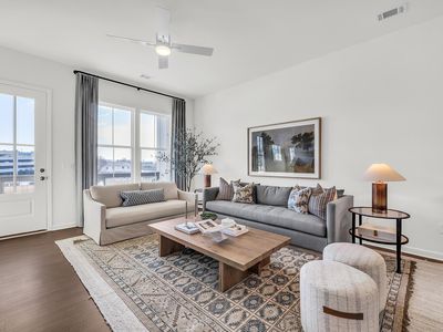 1365 Lead Ln