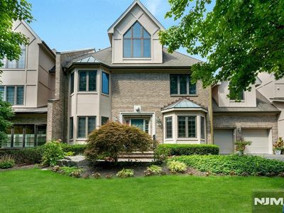 205 Bearwoods Road