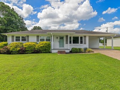 2017 Saxton Dr