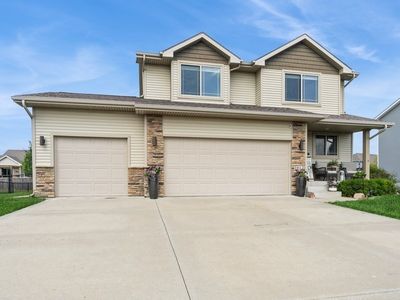 1612 NW Boulder Ridge Ln