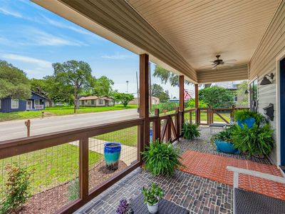 Property at 217 N Walnut Ave, Luling, TX