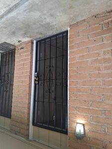 4136 N Thesta St APT 9