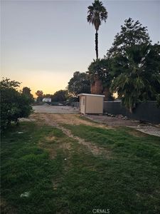 11046 Kadota Ave
