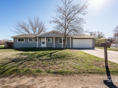 2190 N Allumbaugh St