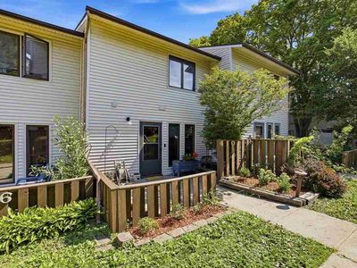 Property at 410 Hawaii Ct, Iowa City, IA