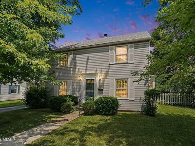 106 E 5th St