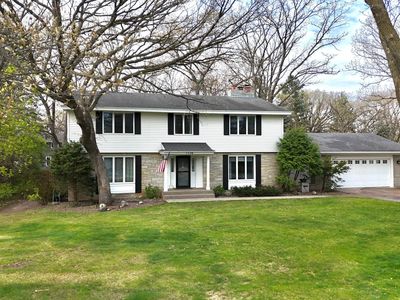 1736 Woodland Rd